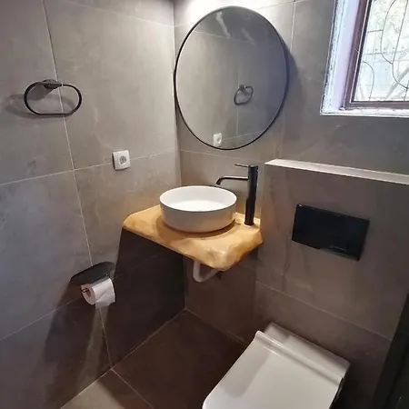 Panoramic Lagoon View *